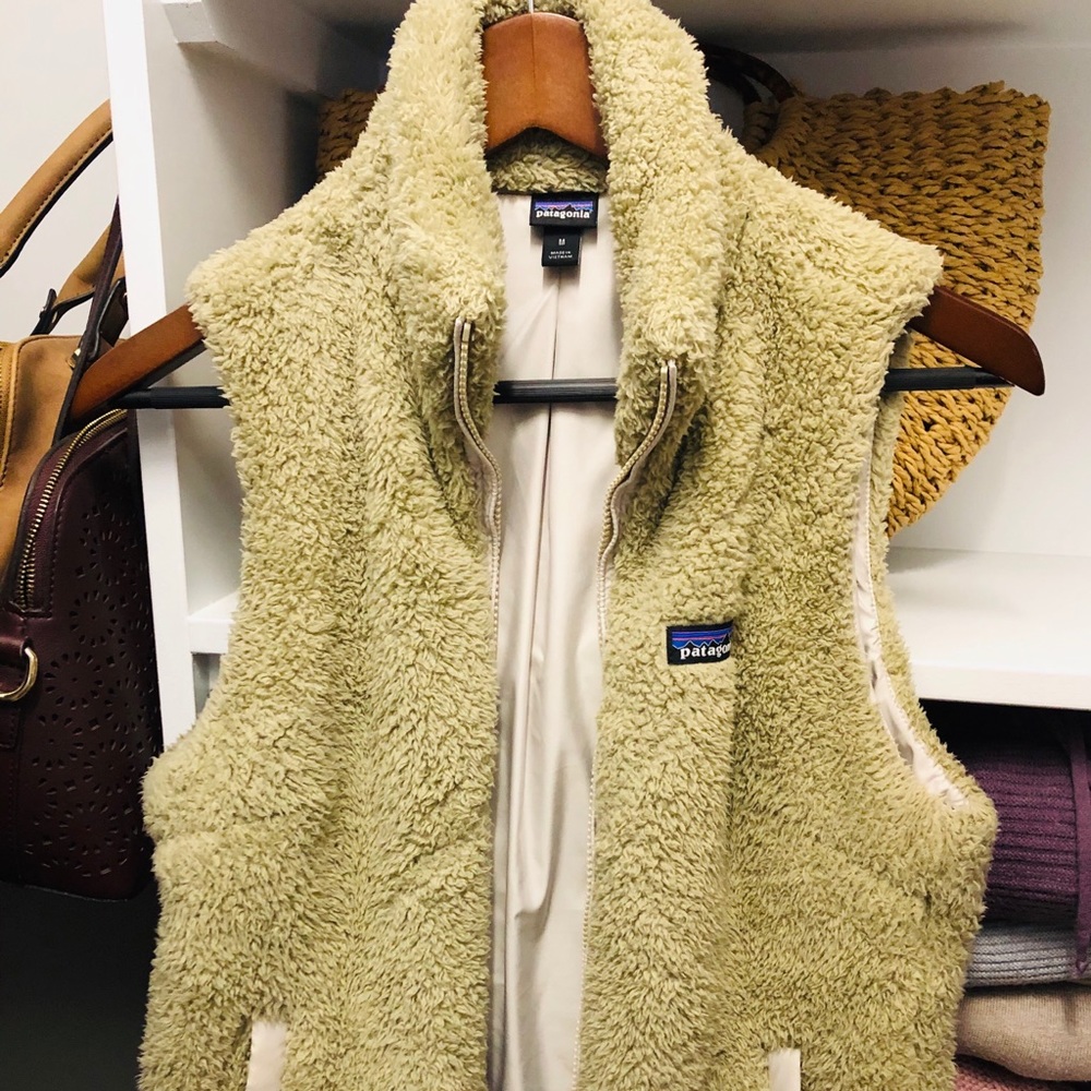 Women’s Patagonia Los Gatos vest.